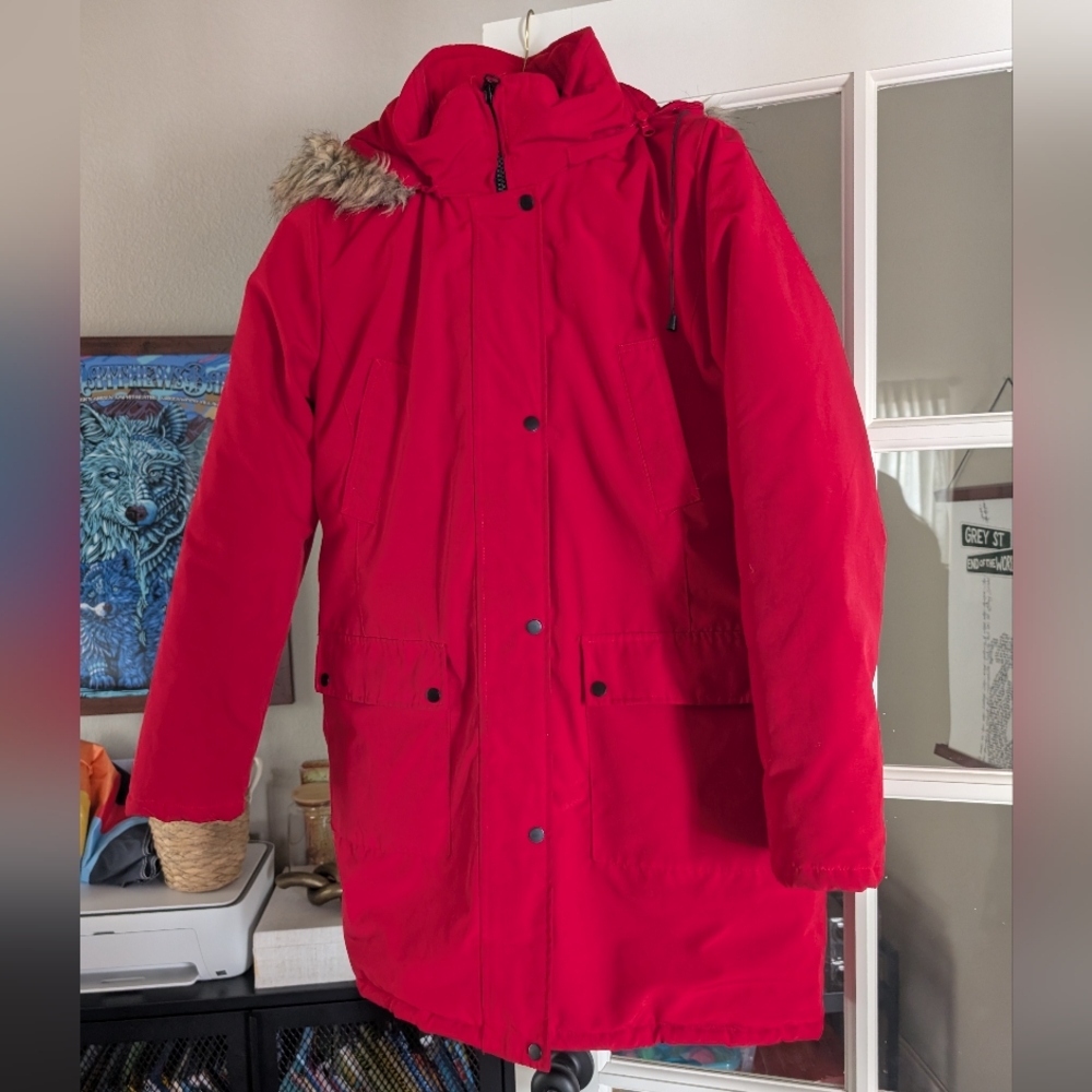 Red everlast parka jacket with detachable hood